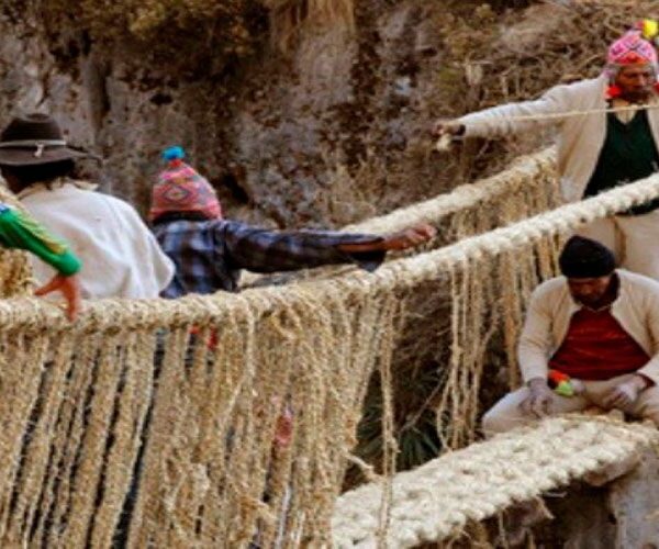 Tour Inka Bridge