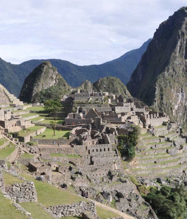 Machupicchu-by-car-tour-peru-4