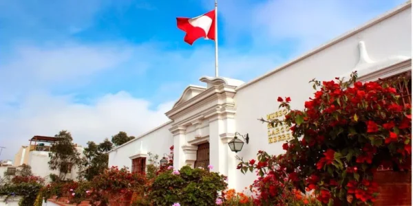 LARCO MUSEUM TOUR