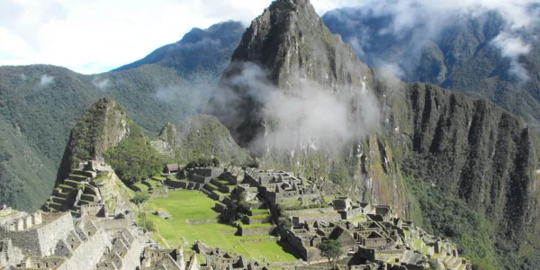 Machu Picchu and Sacred Valley Tour 2 Days