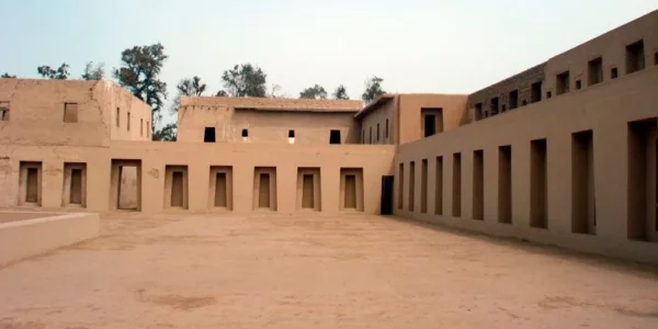 ARCHAEOLOGICAL TOUR PACHACAMAC AND BARRANCO FULL DAY