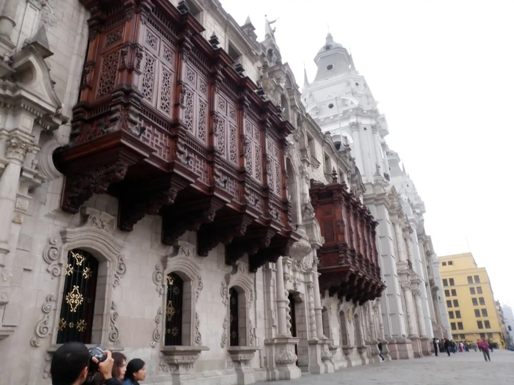 Lima City Tour: Ancient, Colonial and Modern Districts