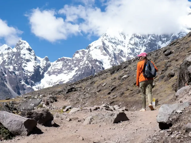 Ausangate Seven Lakes Full-Day Hike